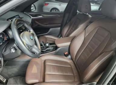 X4 (G02)
