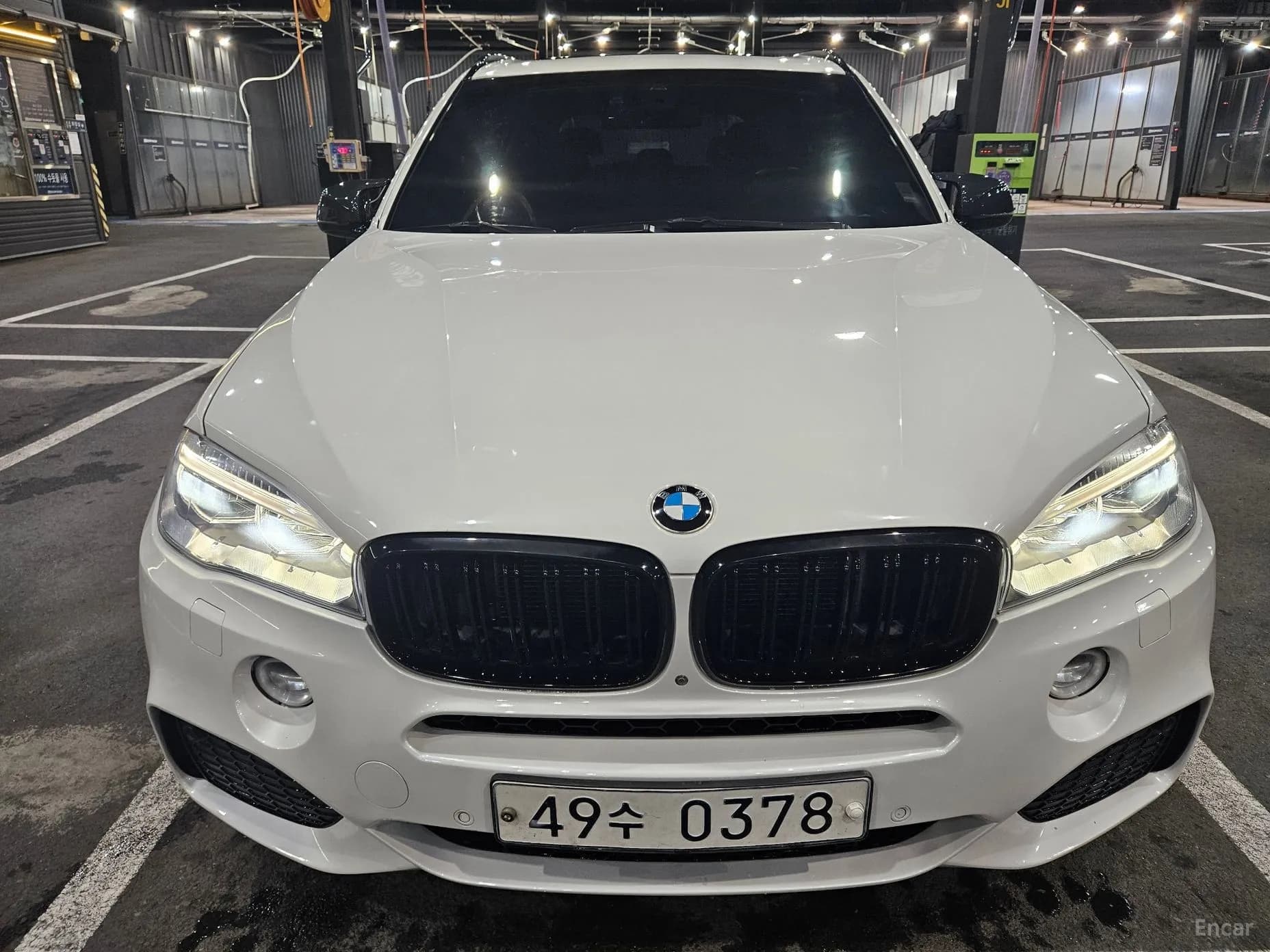X5 (F15)