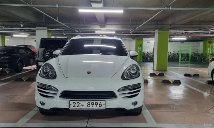 New Cayenne