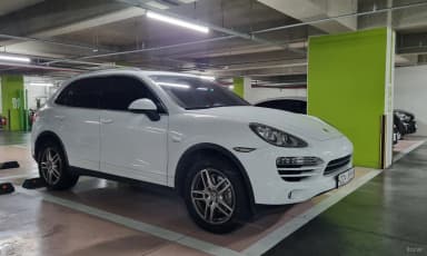 New Cayenne