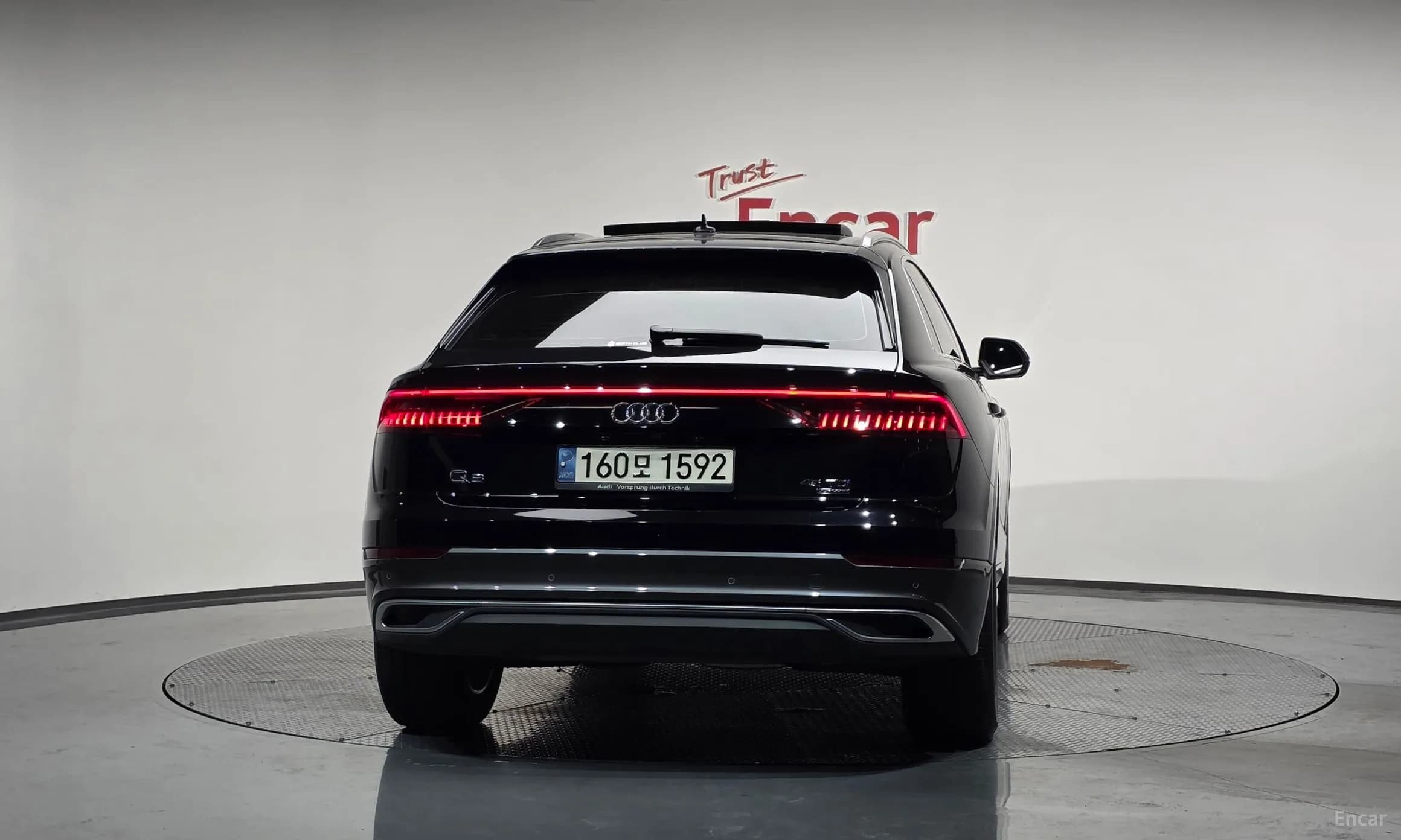 Q8 (4M)