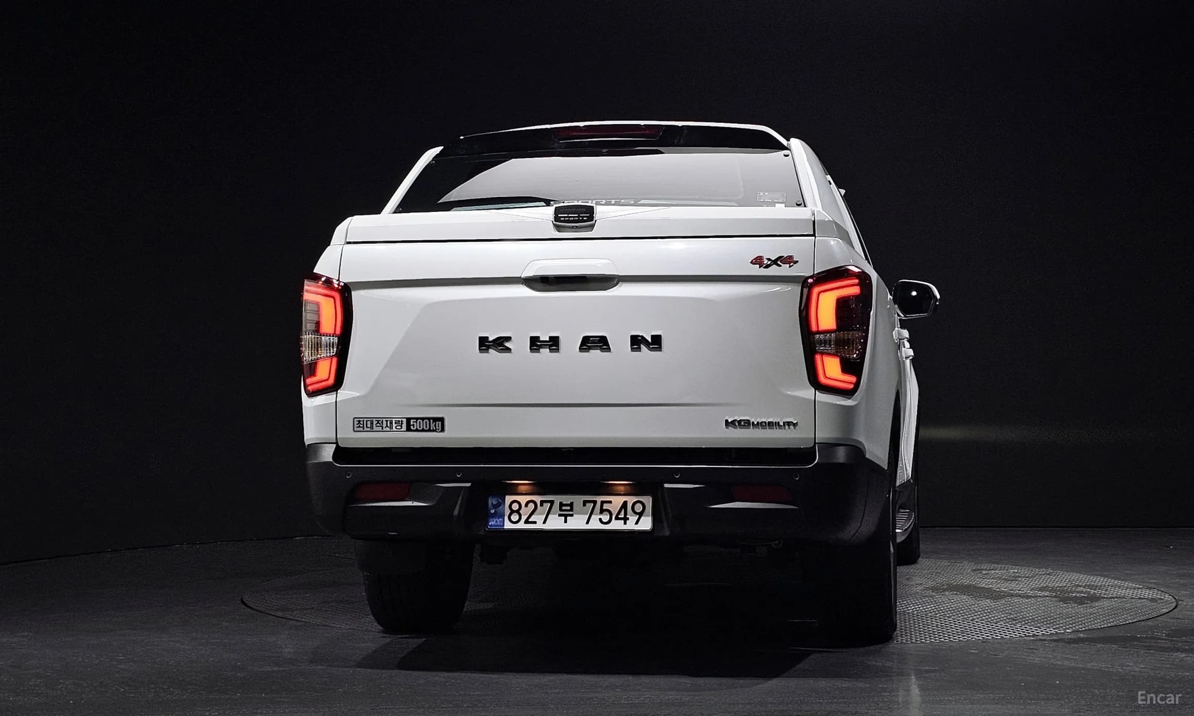 Rexton Sports Khan