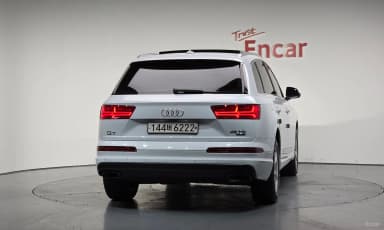 Q7 (4M)