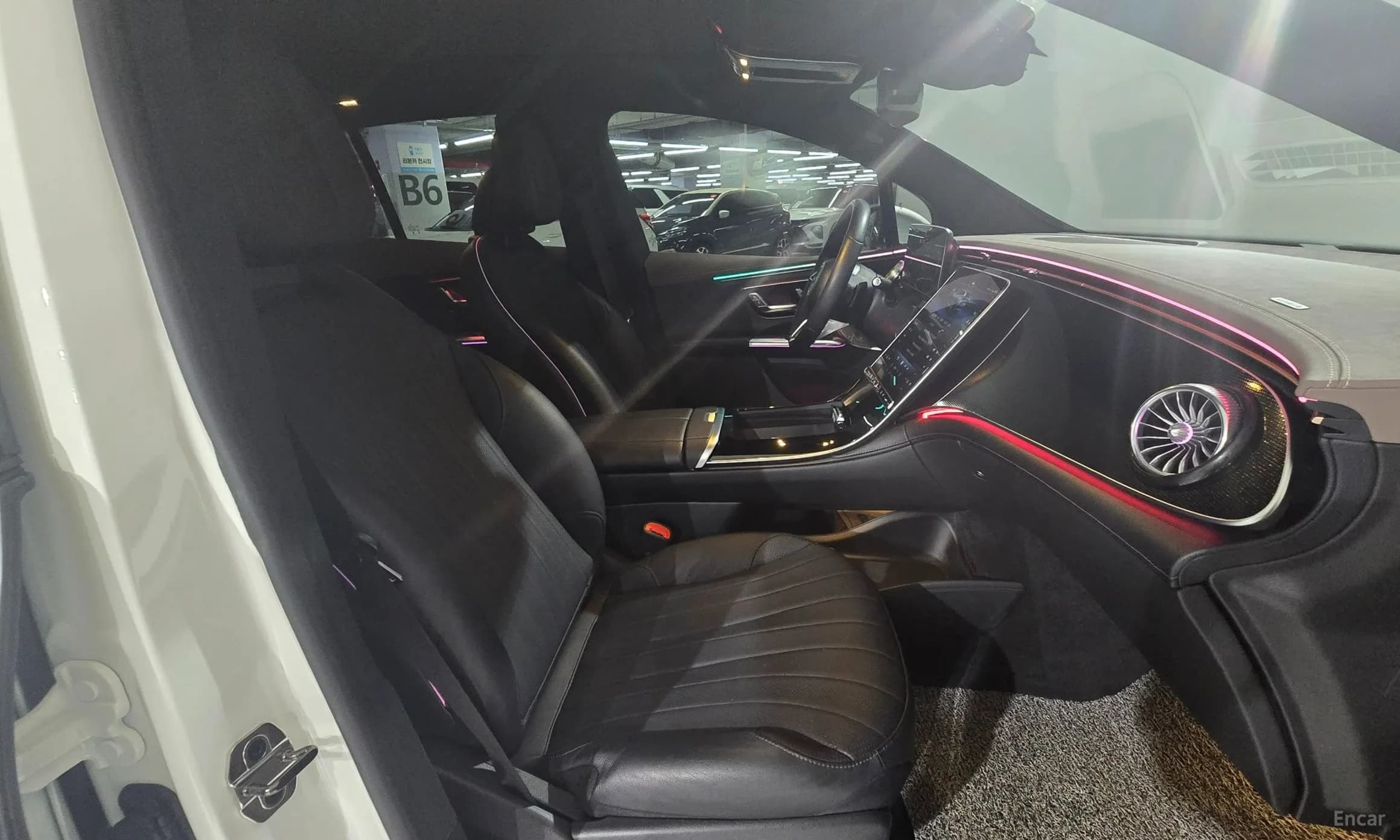 EQE SUV X294