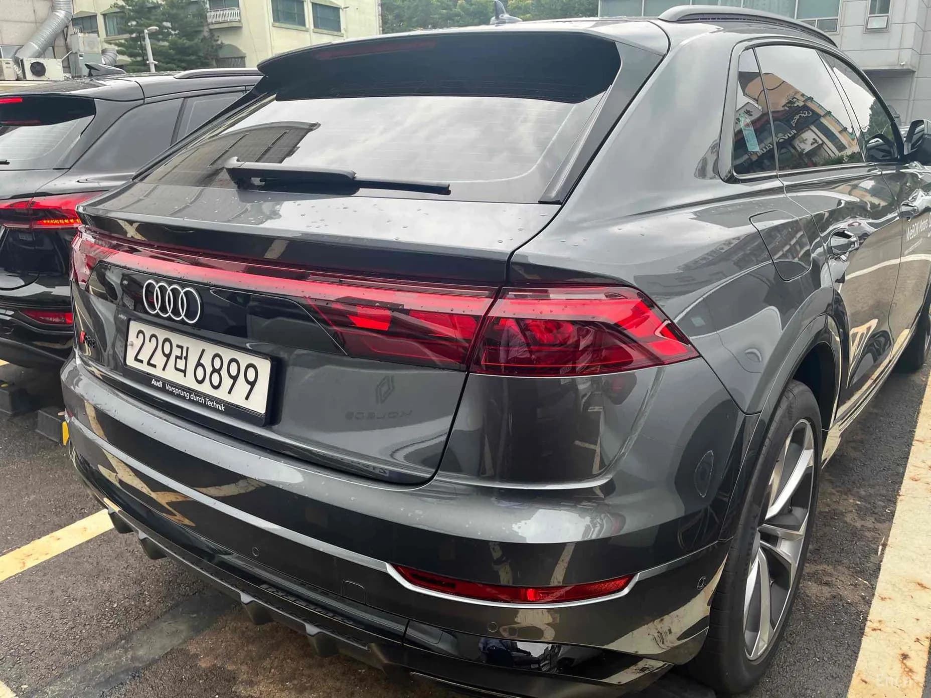 Q8 (4M)