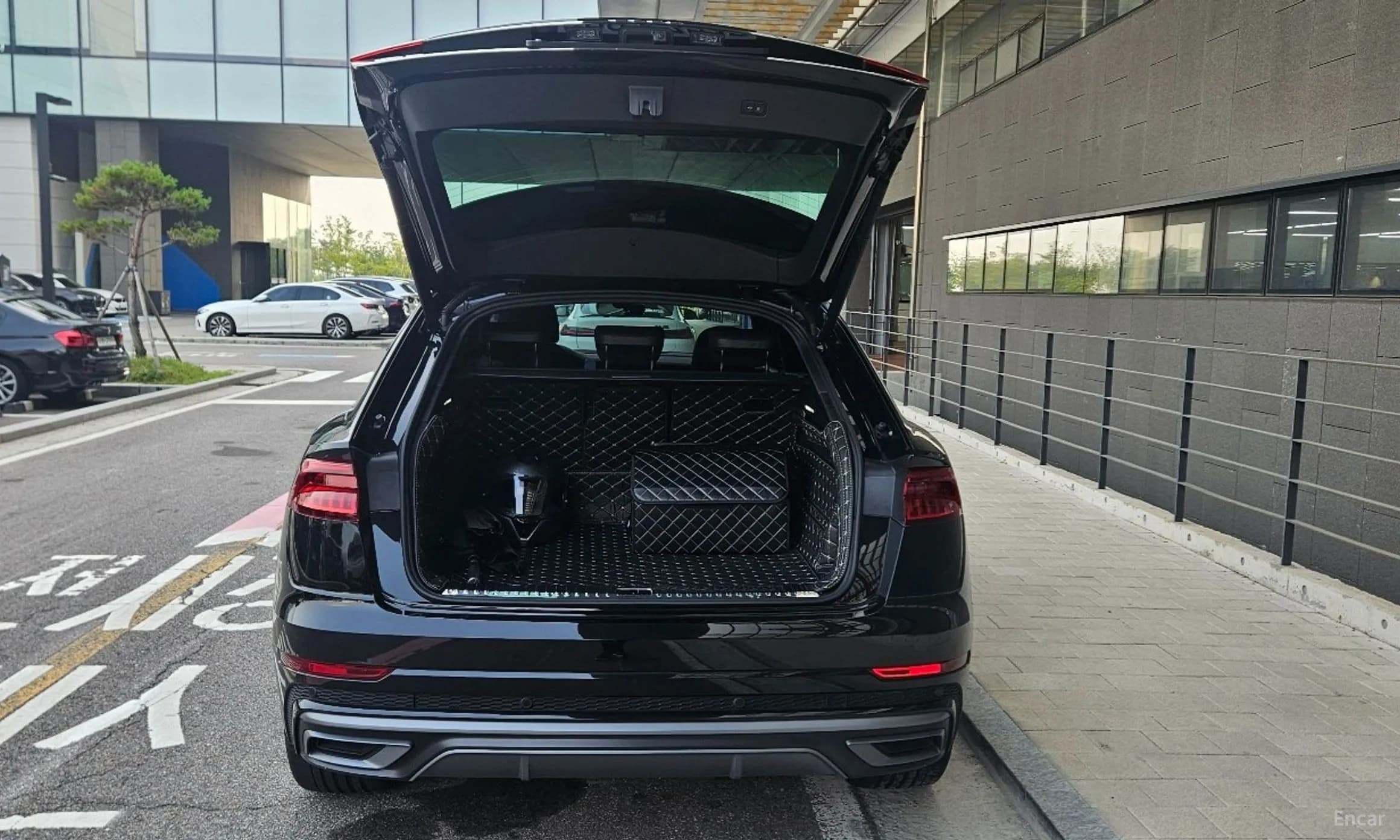 Q8 (4M)