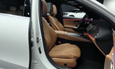 E-Class W214