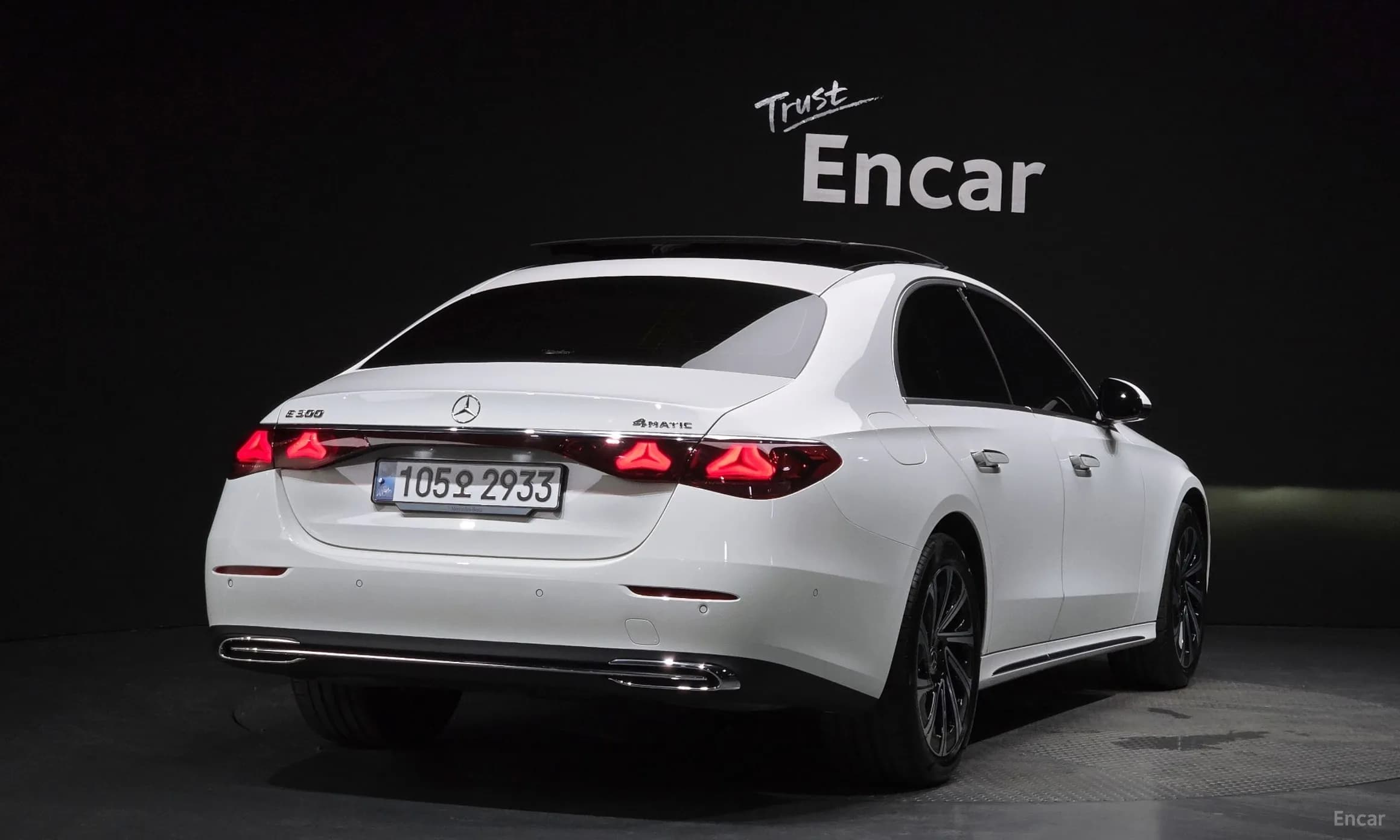 E-Class W214