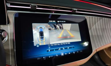 E-Class W214