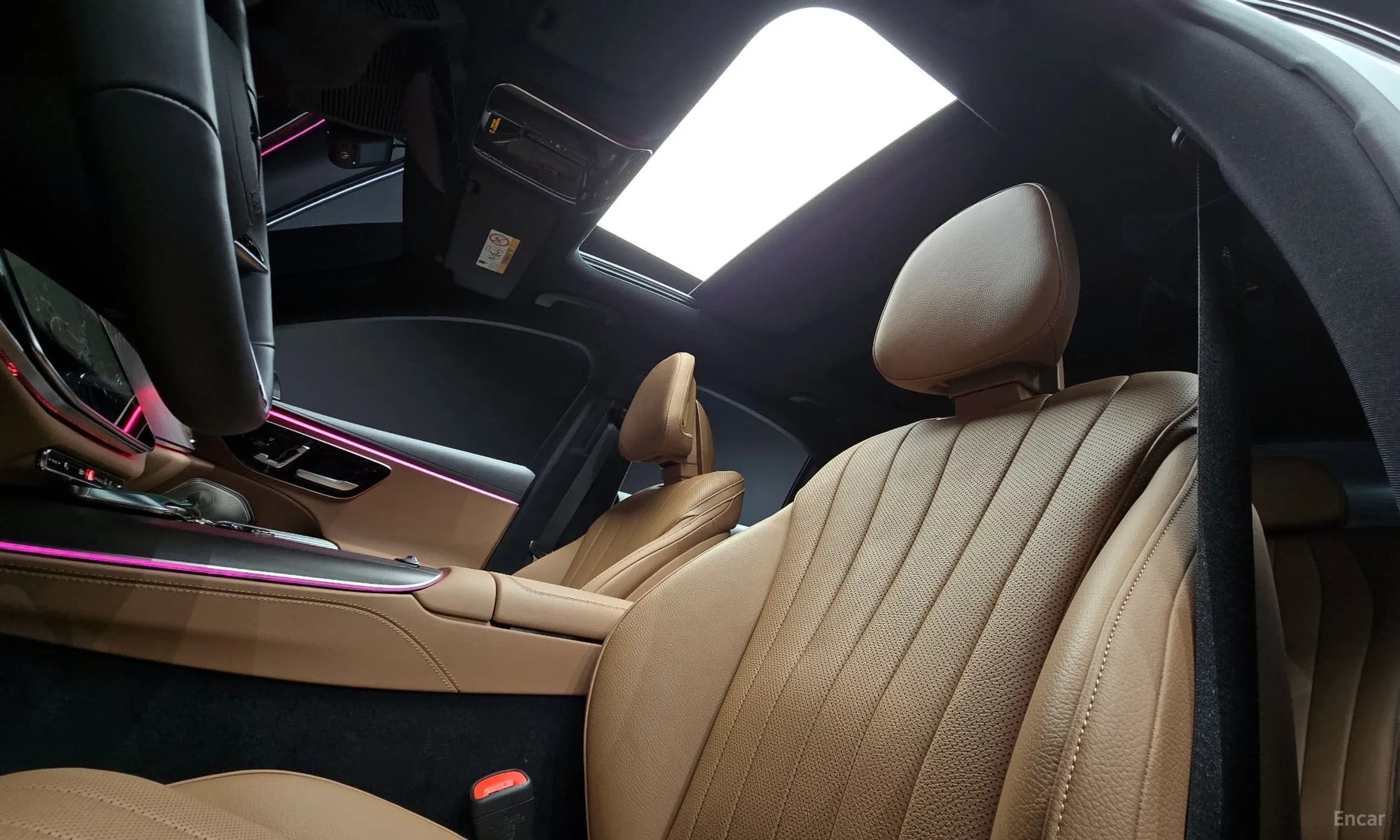 E-Class W214