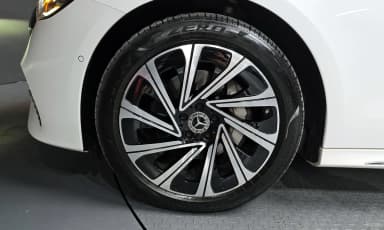 E-Class W214