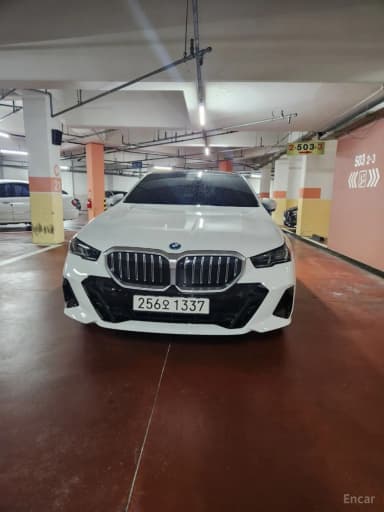 5 Series (G60)