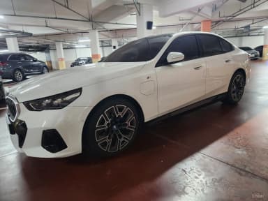 5 Series (G60)