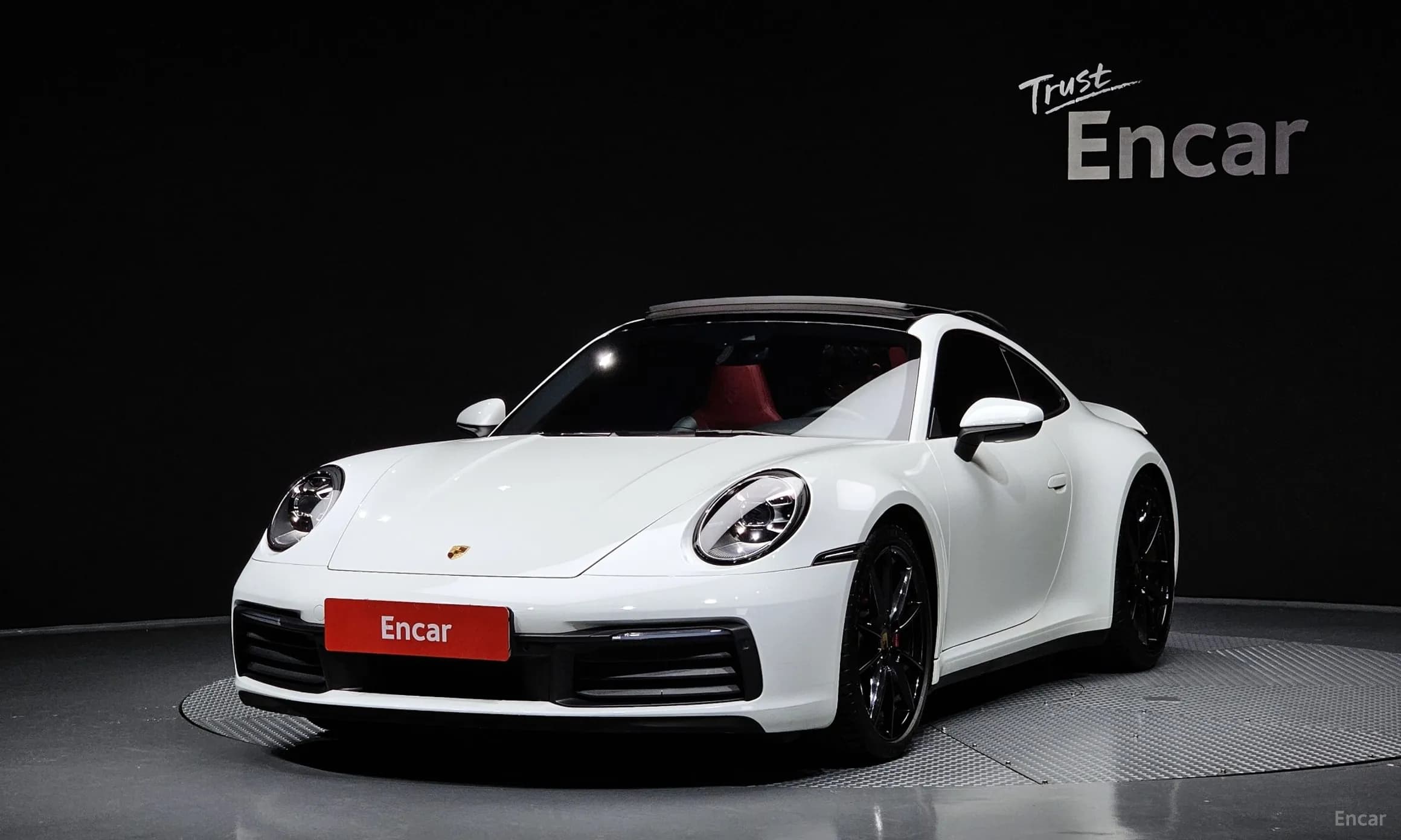 911 (992)