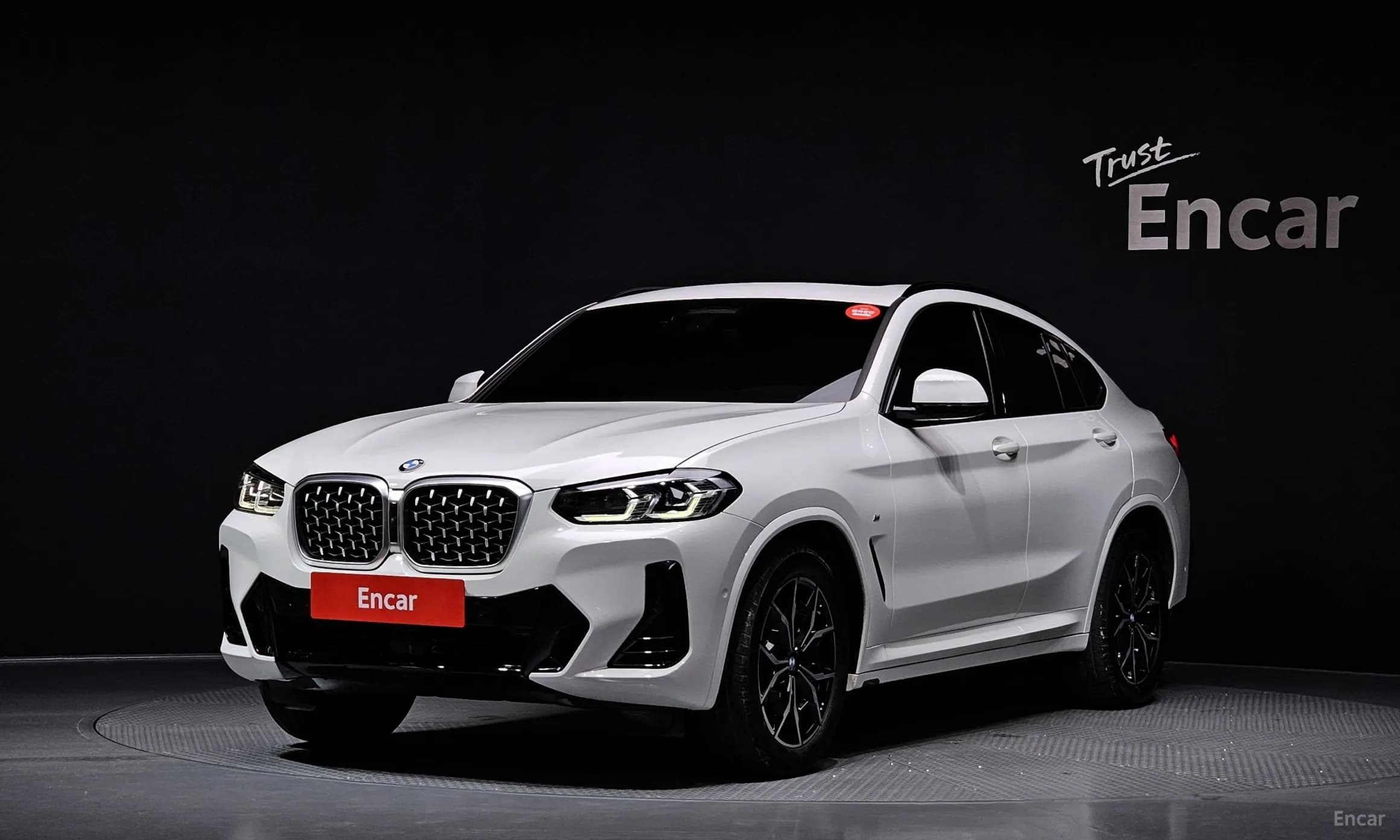 X4 (G02)