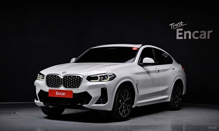 X4 (G02)