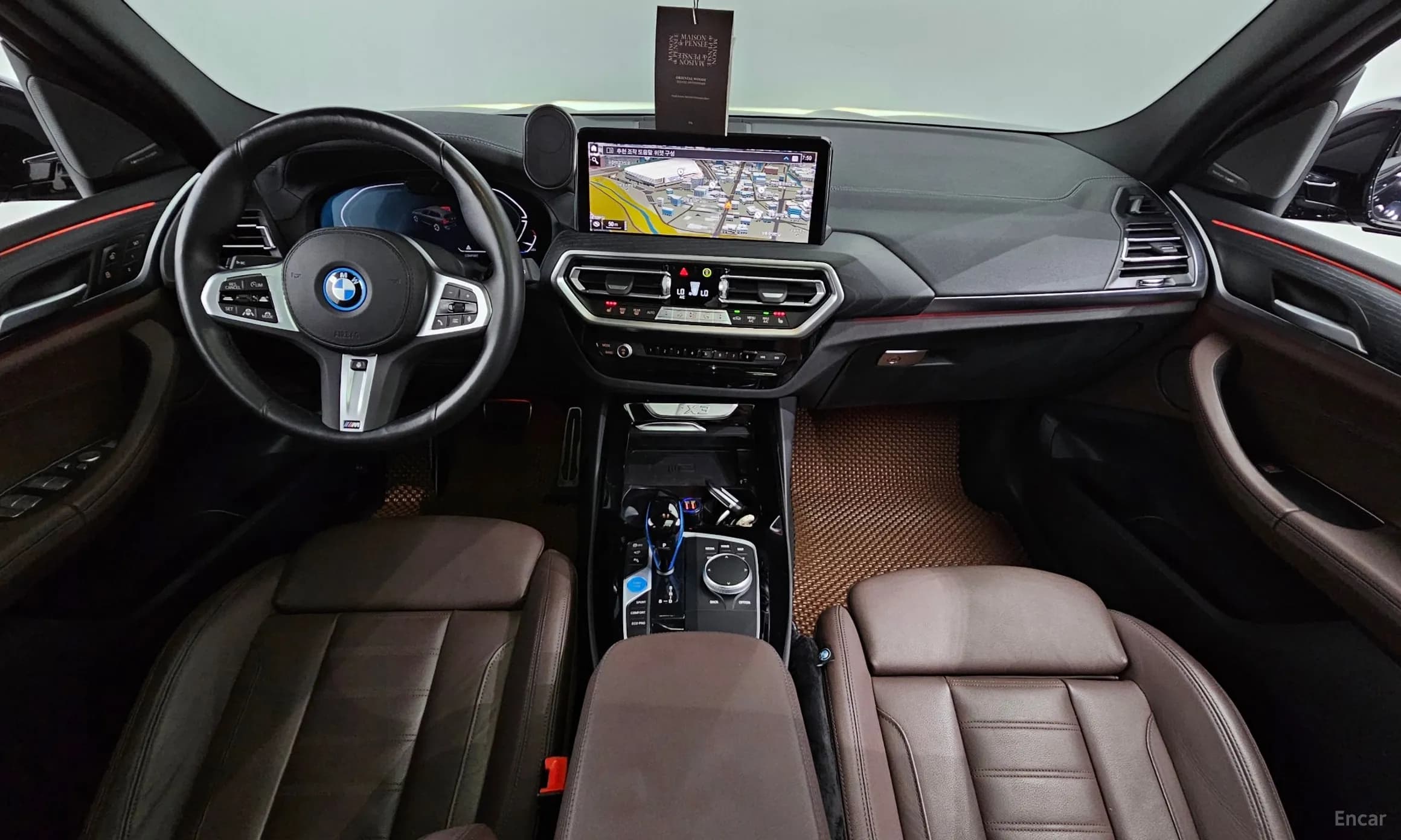 iX3
