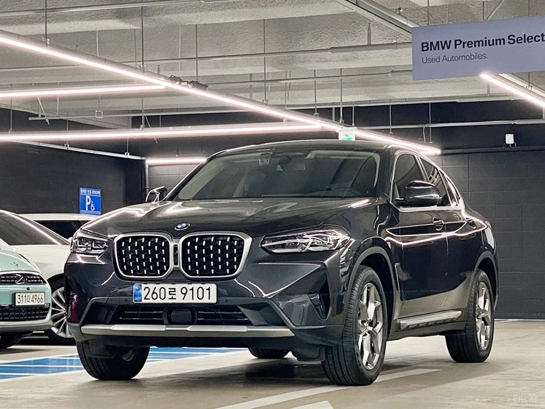 X4 (G02)