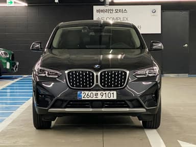 X4 (G02)