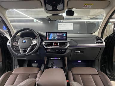 X4 (G02)