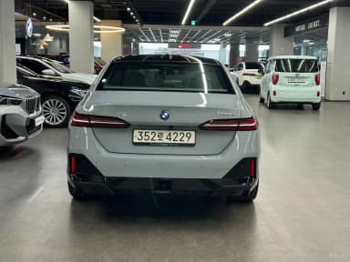 5 Series (G60)