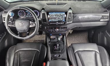 Rexton Sports Khan