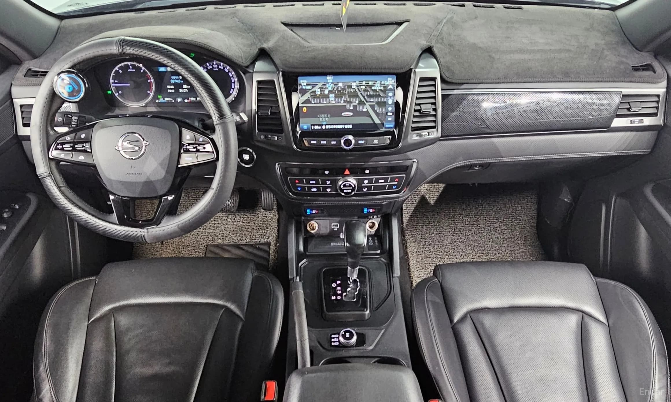Rexton Sports Khan
