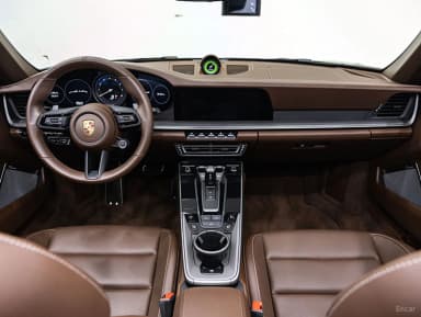 911 (992)
