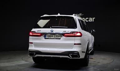 X7 (G07)