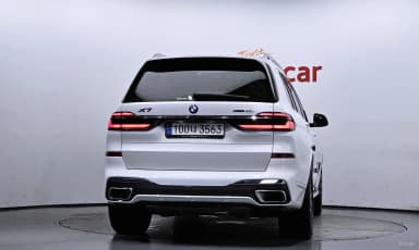 X7 (G07)