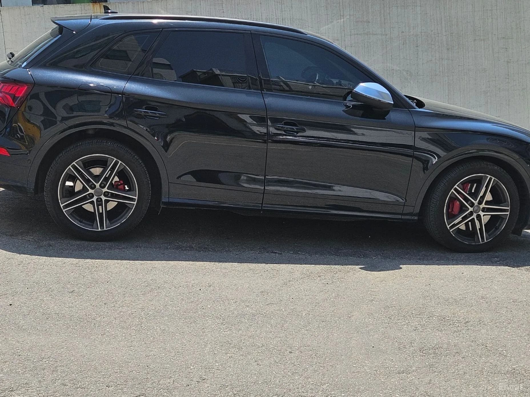 SQ5 (FY)