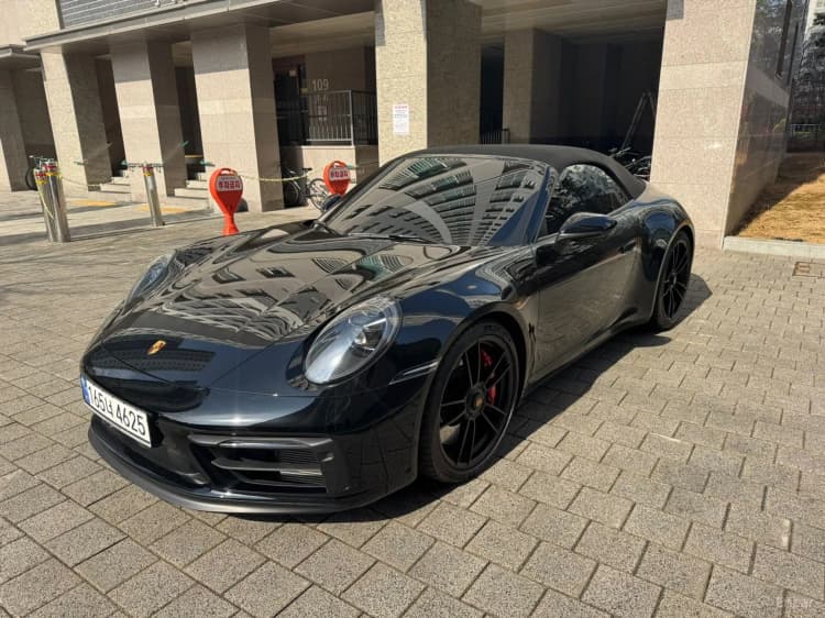 911 (992)