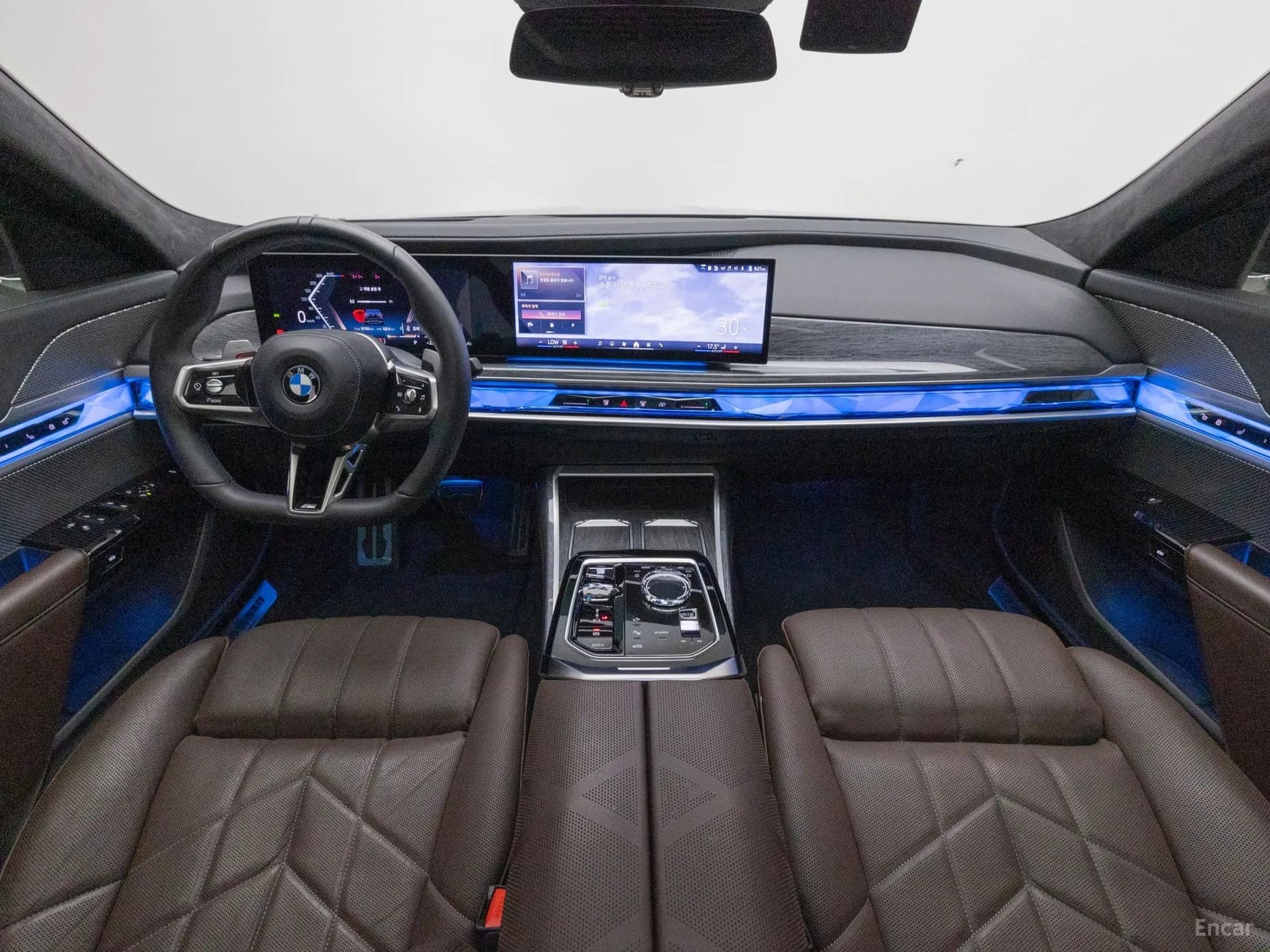 7 Series (G70)