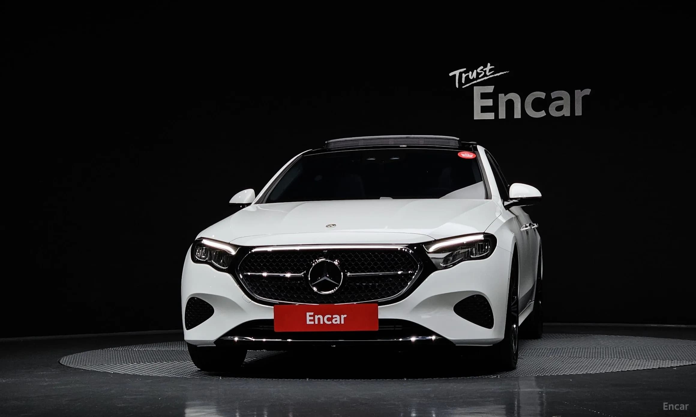 E-Class W214
