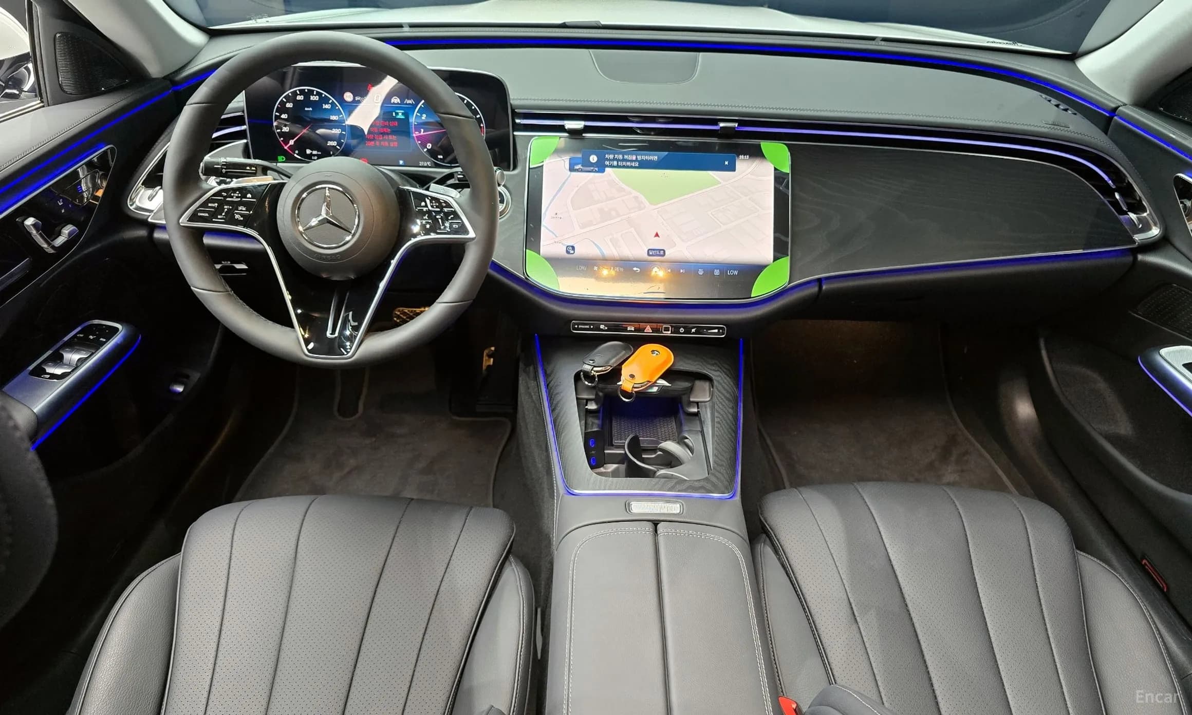 E-Class W214