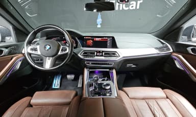 X6 (G06)