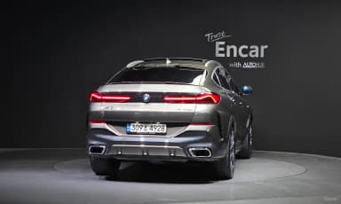 X6 (G06)