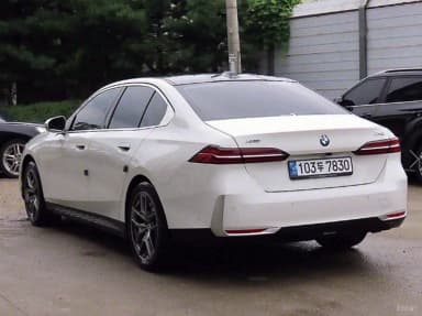 5 Series (G60)