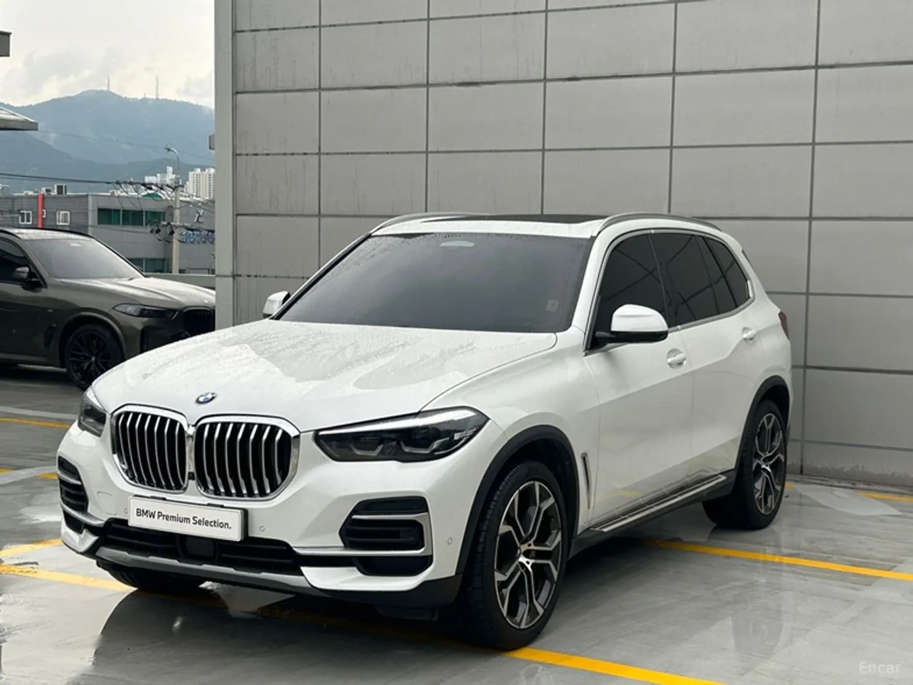 X5 (G05)