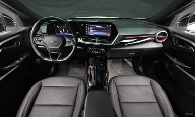 Trax Crossover