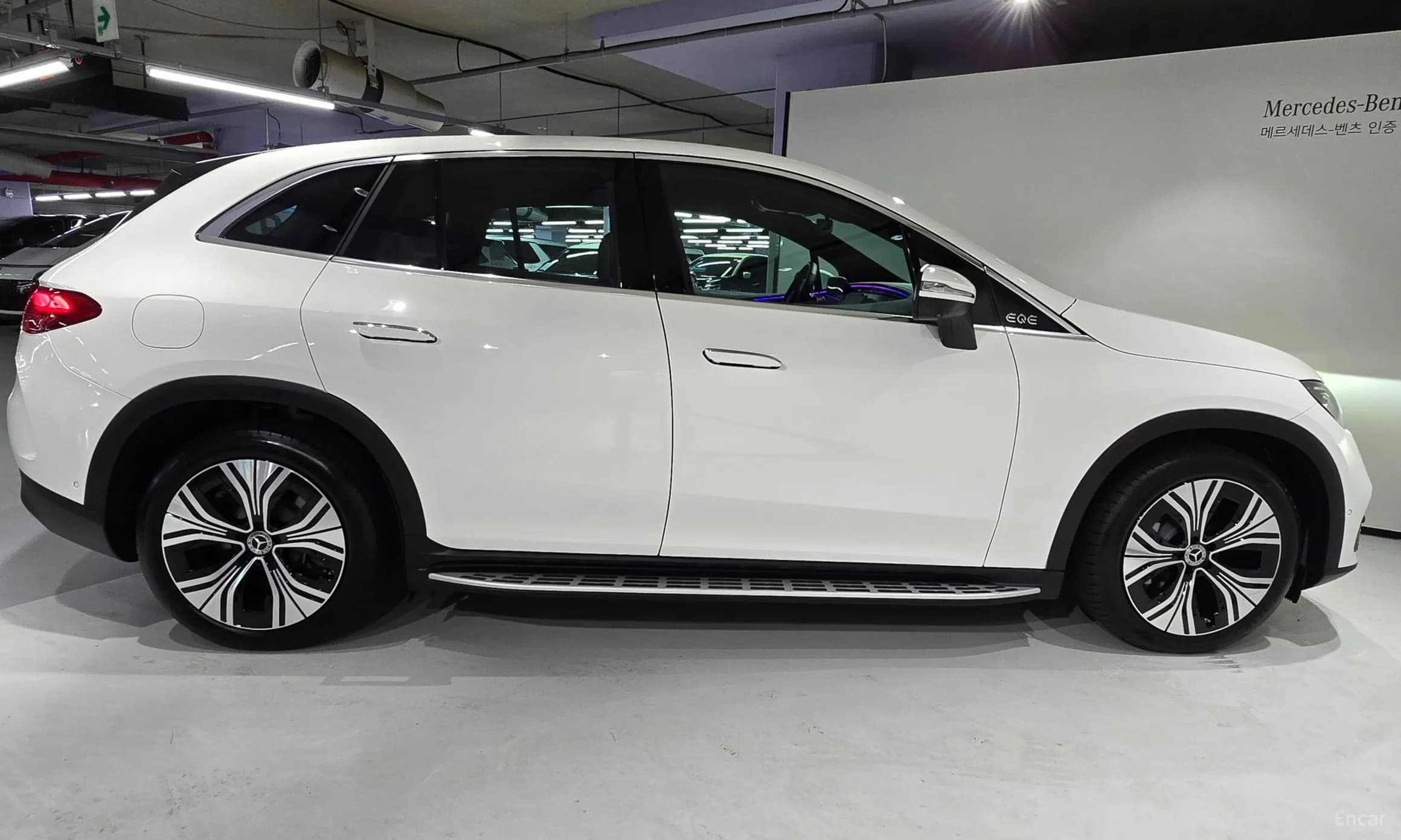 EQE SUV X294