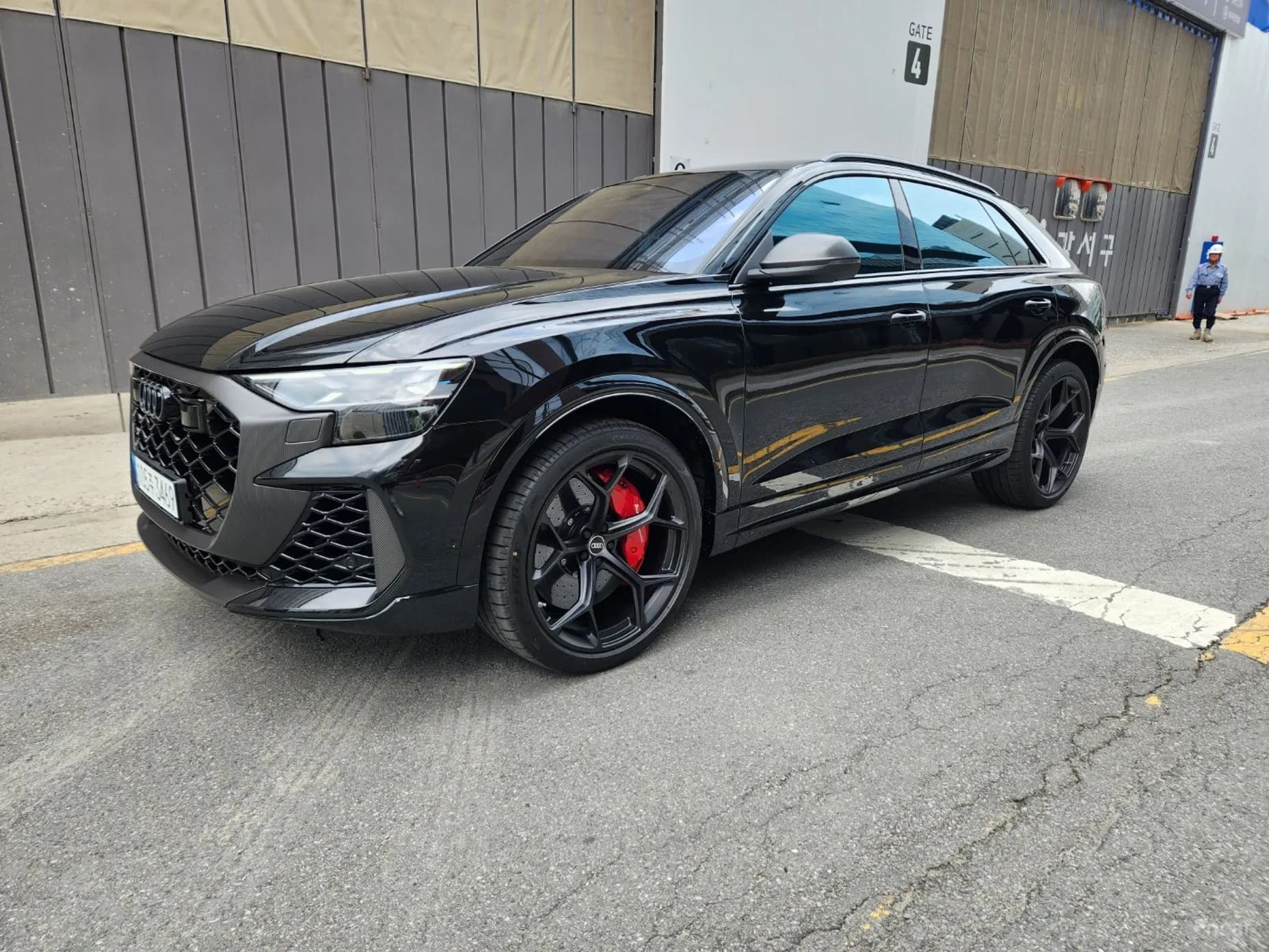 RSQ8 (4M)