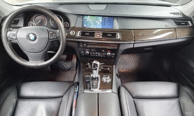 7 Series (F01)