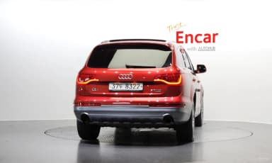 Q7