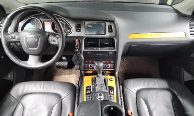 Q7