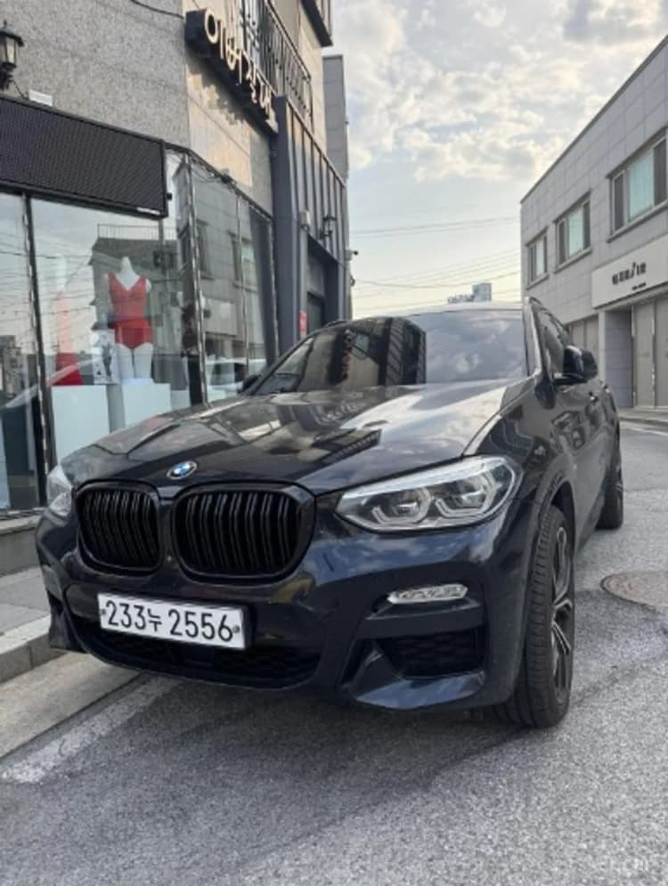 X4 (G02)