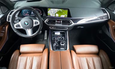 X7 (G07)