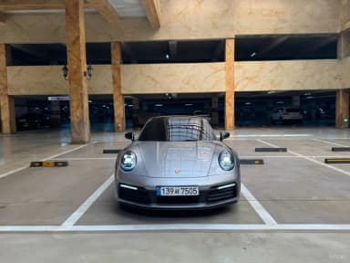 911 (992)