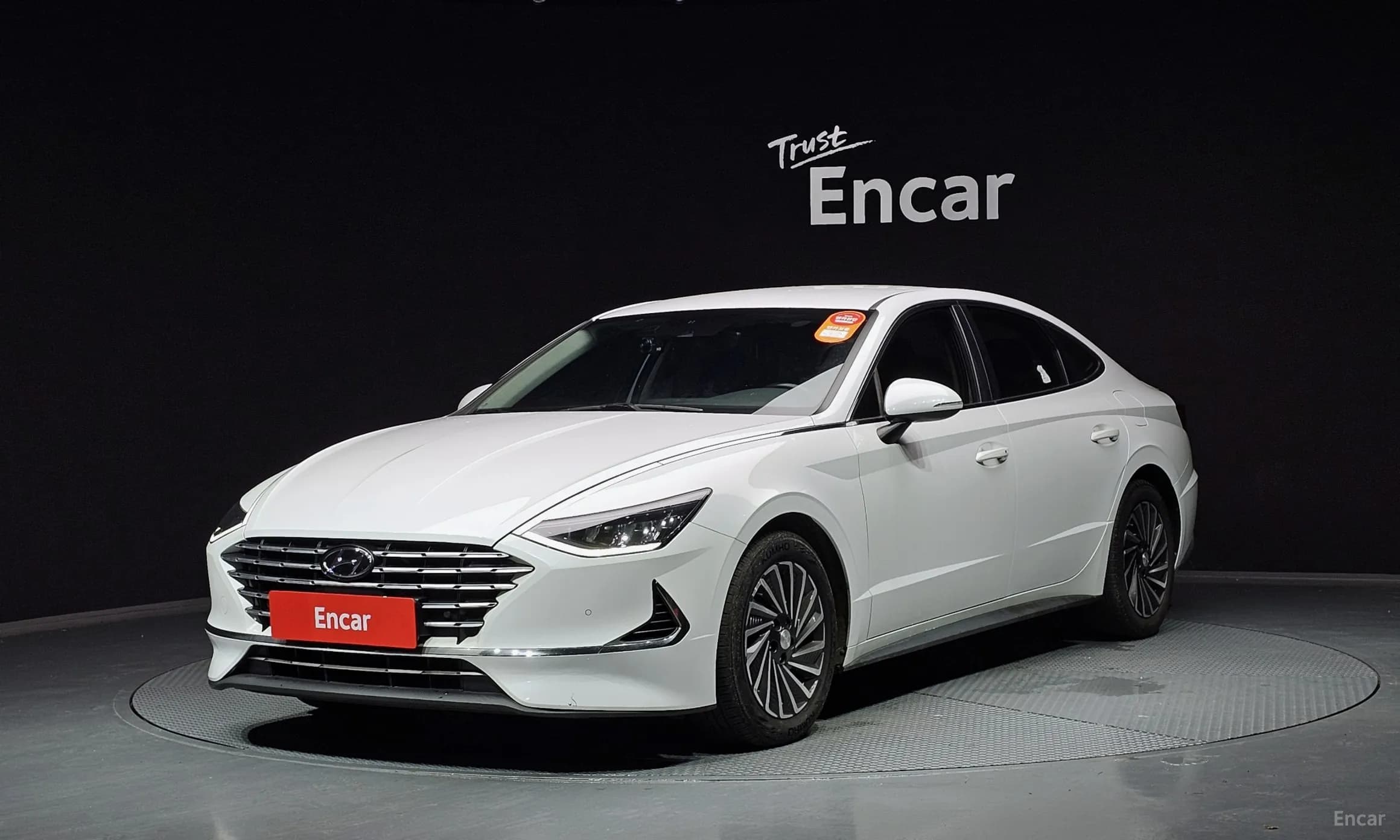 Sonata Hybrid (DN8)