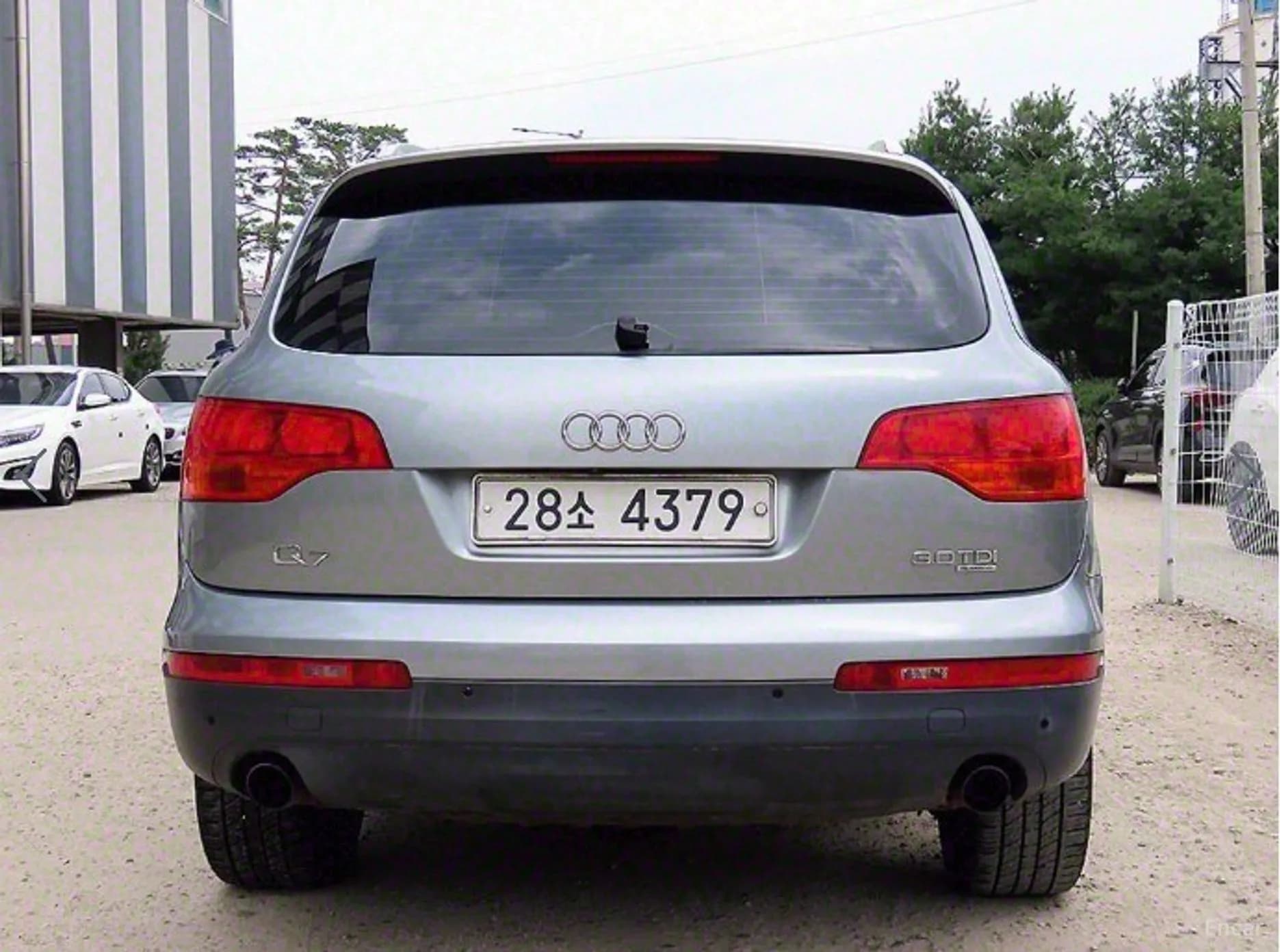 Q7